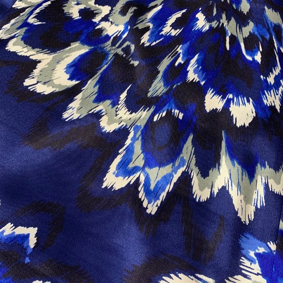 MAGGY LONDON BLUE FLORAL DRESS - Picture 5 of 7